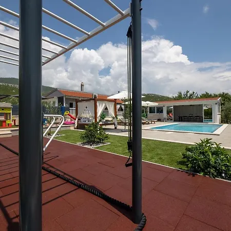 Bepo Villa *
